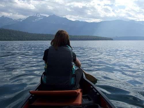 Canoeing on Kinbasket Reservoir to Mount Clemenceau