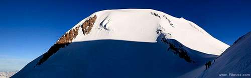 Climbing Elbrus...  Western summit tower...
