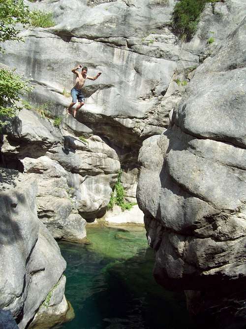 Bovilla Gorge Swimming Hole