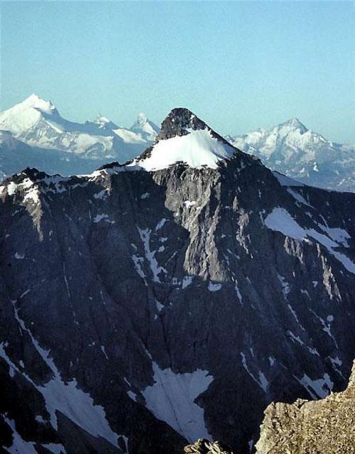 Hockenhorn from the summit of  Fründenhorn