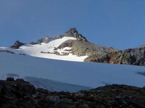 Sahale peak from Arm...