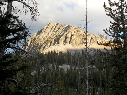 Peak 9963 (Alpine Creek Lakes Peak)