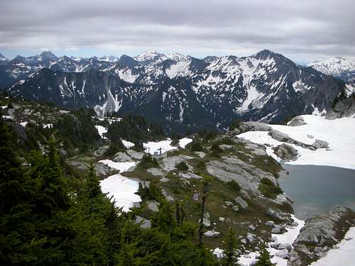 Looking over Thunder Lake towards Mac Peak