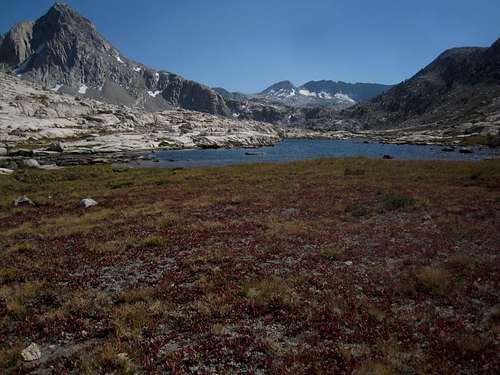 Early Fall Colors in Evolution Basin