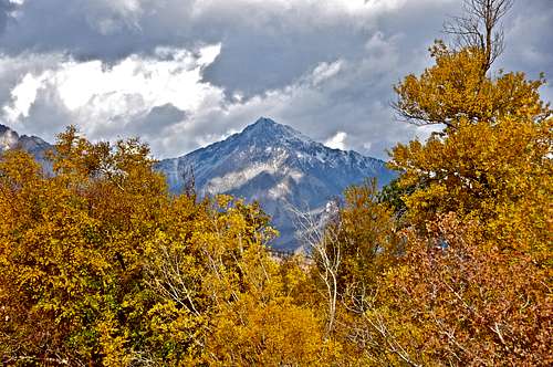 Mount Tom and colors