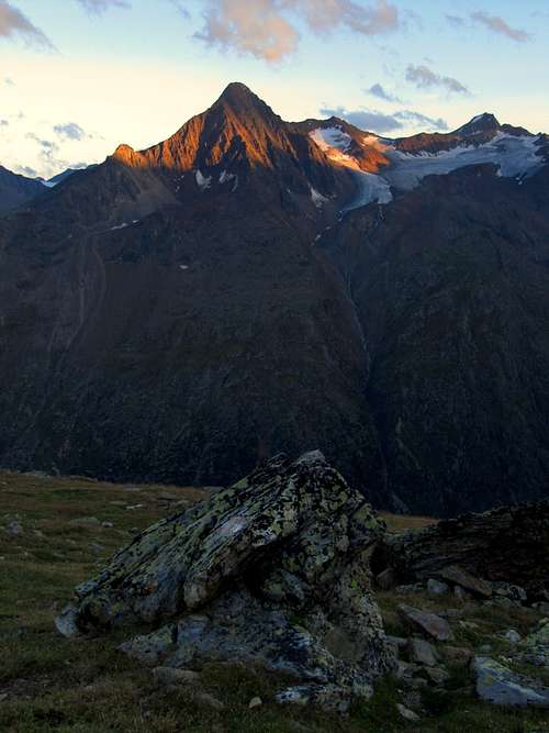 Talleitspitze (3405m) Glowing