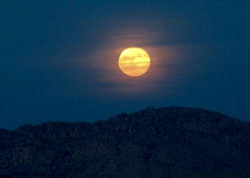 Moon rise from Quail Mountain