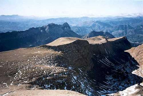 Peña Montañesa from the top of Cotiella