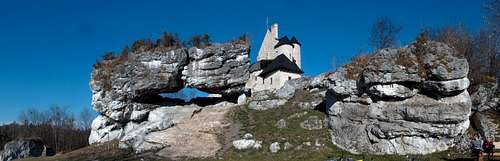 Natural arch near the castle of Bobolice in the Polish Jura