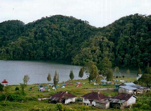 Lake Lau Kawar