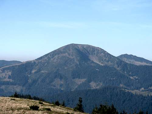 Pietrosu Bardăului summit (1850m)