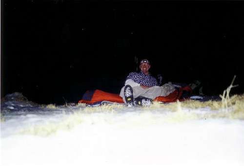 Relaxing on my bivouac before...