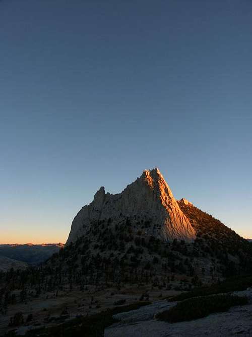 Cathedral Peak at sunrise -...