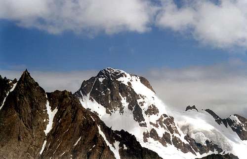 From AIGUILLE de SAVOIE (3604m) to MOUNT DOLENT (3819m)