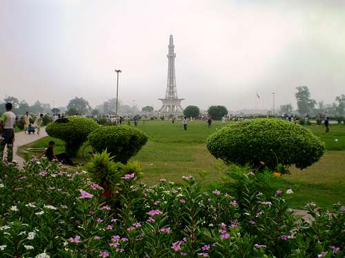 Minar-e-Pakistan, Pakistan