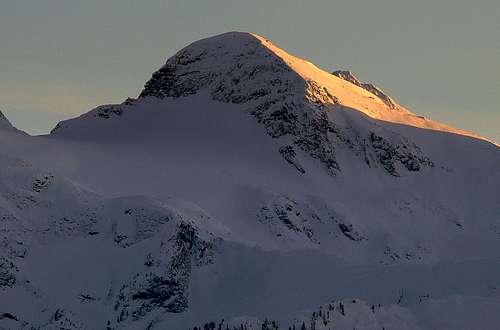 Alpenglow on Snowfield Peak