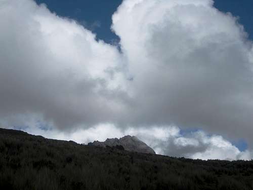 Clouds over Rumiñahui Norte