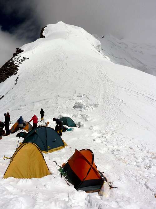 Korjenevskaya Peak - Camp 3 - 6350 m
