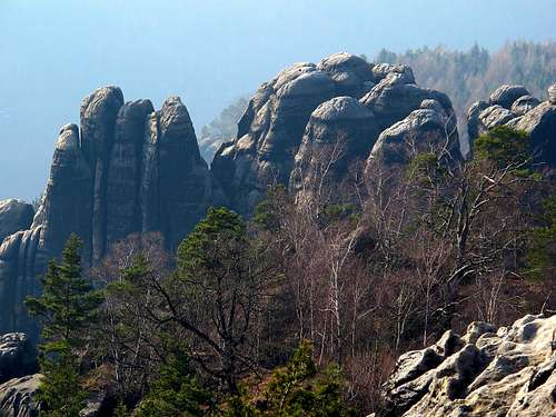 Typical Elbsandstein sandstone cliff formation...