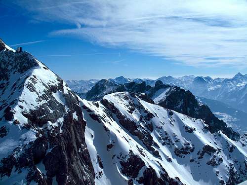View south east over Türlspitze and Scheichenspitze to the Schladminger and Radstädter Tauern