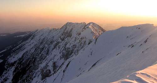South ridge in sunset from La Om peak