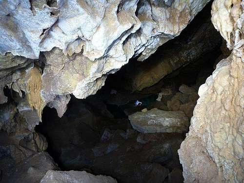 Zarinrood Cave 2010