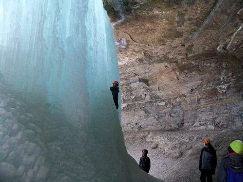 Tinker Falls Cave