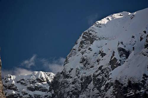 Karanfili snowy ridges