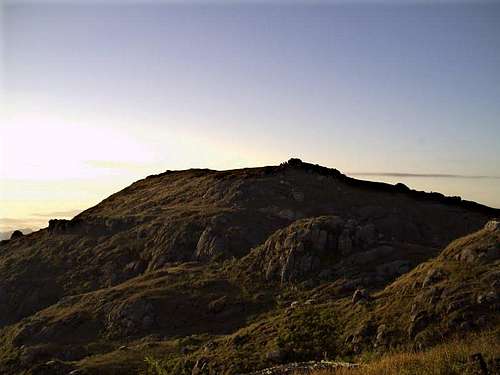 Araçatuba Peak (aka Araçapurna)