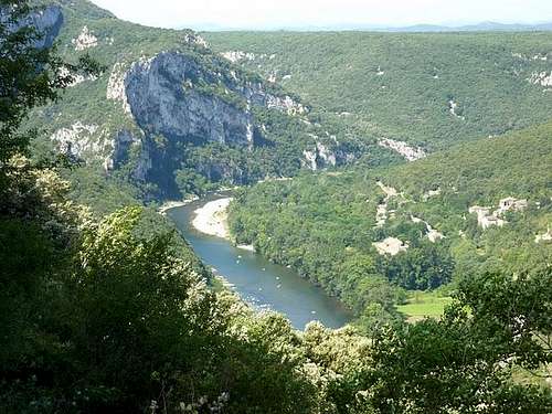 Ardèche river from upside