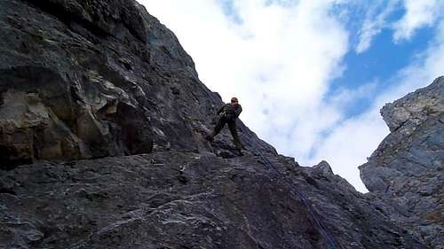 Abseiling near the route 