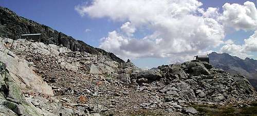 Panoramic view including the two Fiorio bivouacs