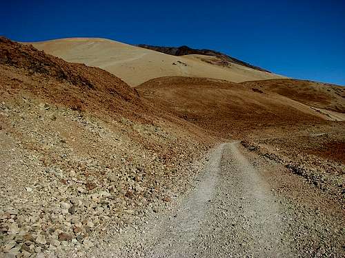 Montana Blanca trail