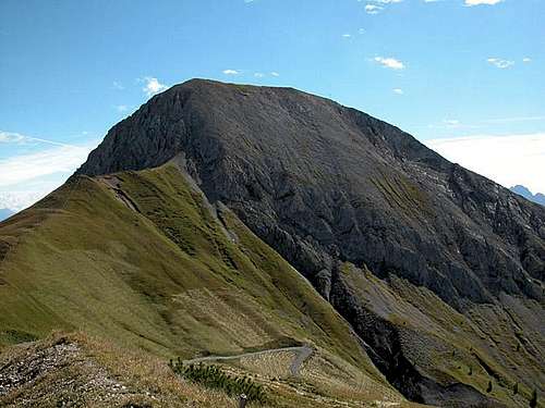 Lumkofel seen from the west....