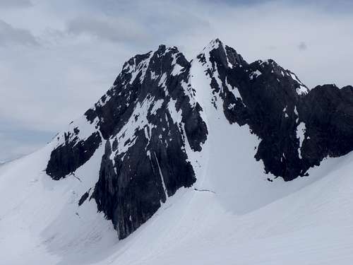 North East Face/North Ridge of Mount Maude, Alpine III, 5.3