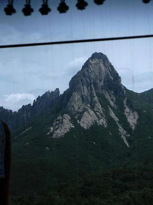 Peak at the North Edge of Seoraksan