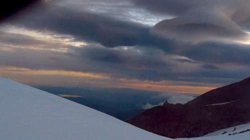 Spaceship shape lenticular cloud above Whitney Glacier, Mt Shasta (2)