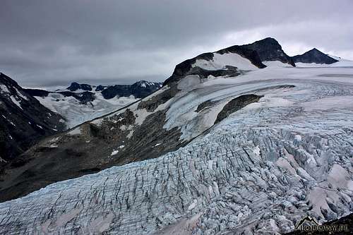 Svellnosbreen glacier