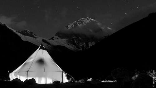 A dining tent at Chopi Base camp