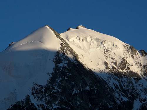 Close-up on Mont Durand or Arbenhorn (3713m)
