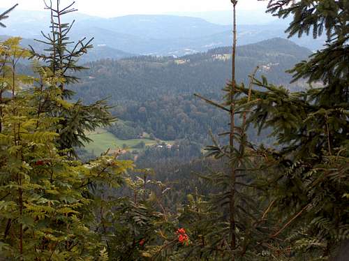 Stożek Wielki mountainsides seen from the Kiczora outcrops