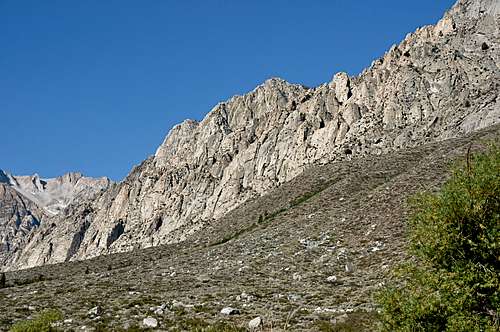 Rock formations along Pine Creek Canyon