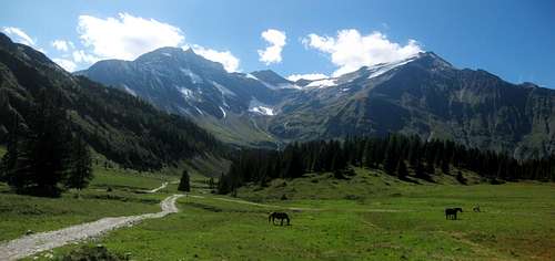 Panorama of the Hoher Sonnblick and Hocharn