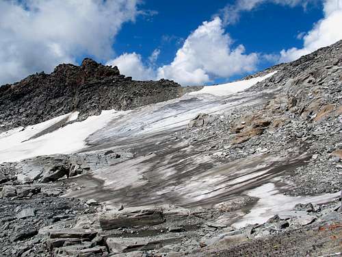 The Lassacherkees glacier below Radeckscharte col