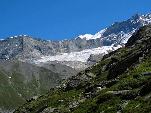 Tête de Milon and part of the Weisshorn glacier