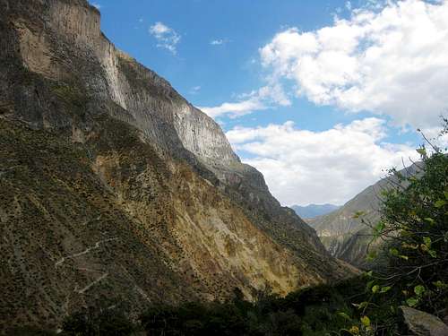 Hiking in Colca Canyon