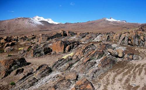 Nevado Huarancante and Nevado Chucura from high in Quebrada Achacullo