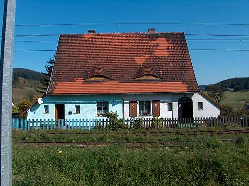 House on the Bóbr shore near Sędzisław