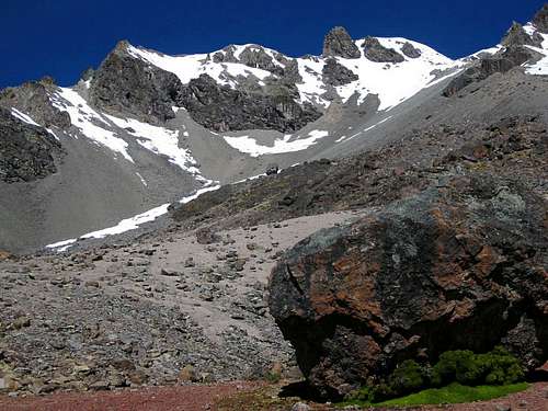 Cordillera Vilcanota, south of Campa pass (5000m+)