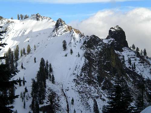 Eagle Peak snowshoe summit in L.N.P., 11-12-2011 